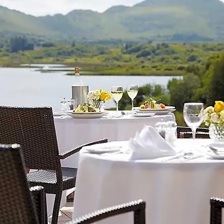 Sneem Hotel Сним