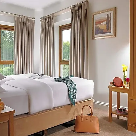 Sneem Hotel Сним