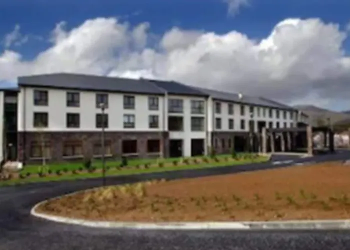 Otel Sneem Hotel 4*