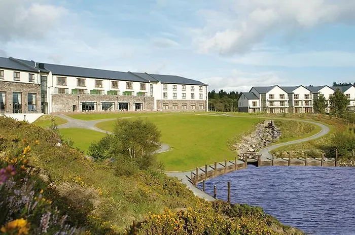 Sneem Hotel ホテル スネアム